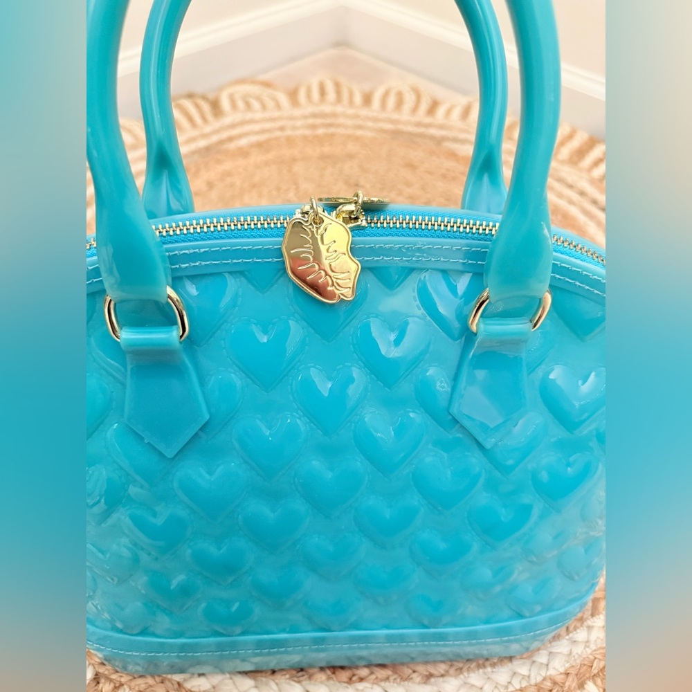 🌾‎ Betsey Johnson Jelly Heart Dome Satchel - Picture 6 of 8